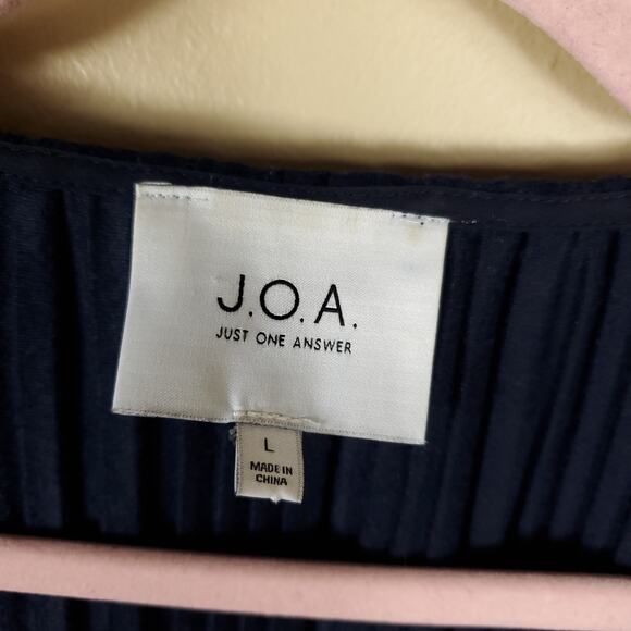 J.O.A Navy Pleated Velvet OPen Front Long Line Cardigan Size L - Picture 8 of 10